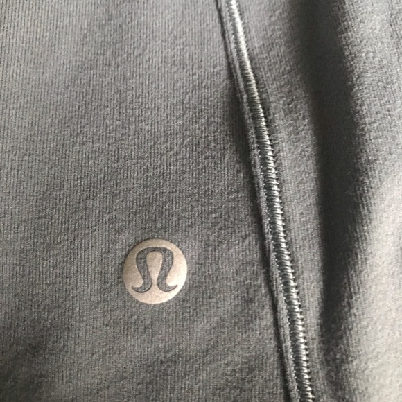 Lululemon long sleeve base layer - Picture 5 of 12